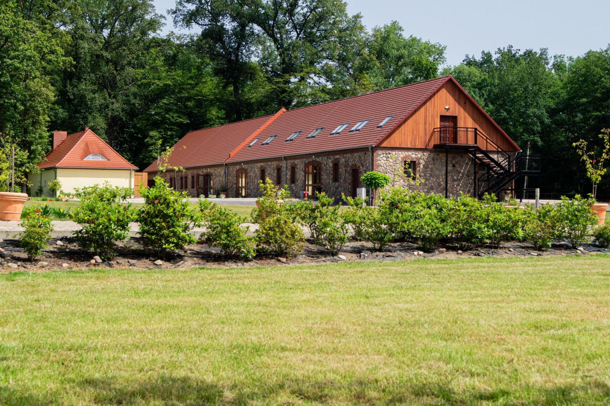 Palac Bogaczow - Noclegi - Restauracja - Przyjecia Exterior photo